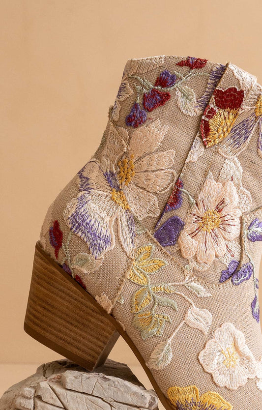 The Wanda | Taupe Floral Appliqué Western Boot