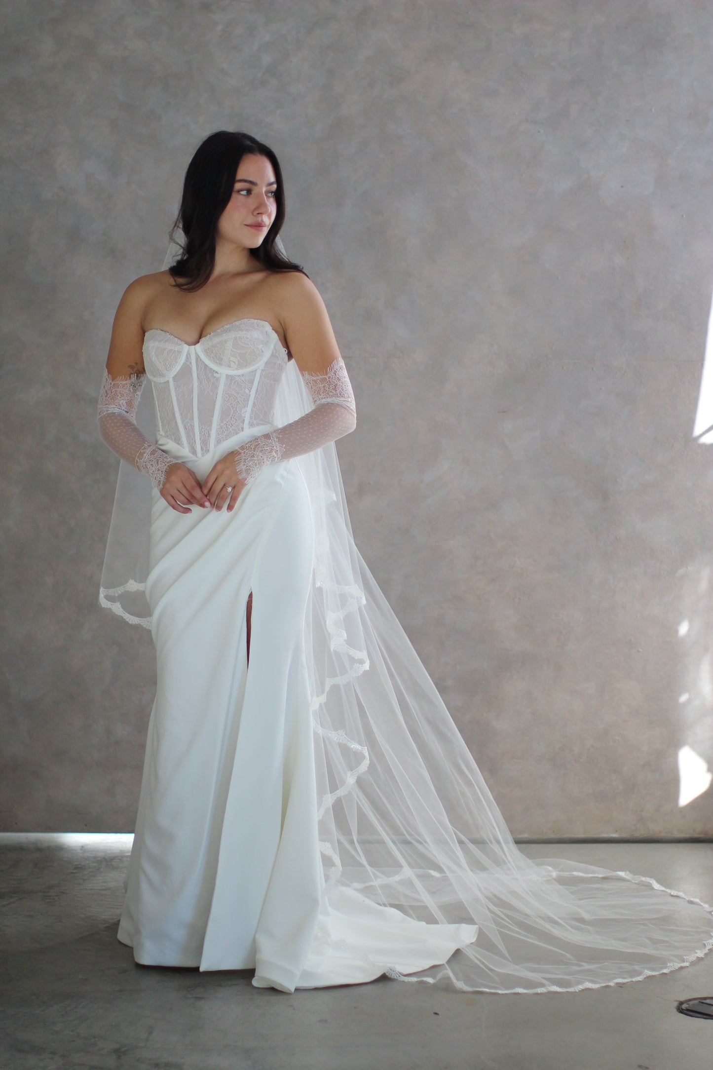 Hailey Lace Drop Veil