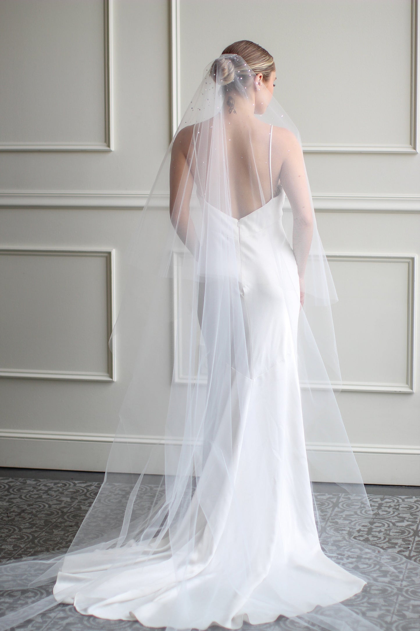 Waterfall Pearl or Rhinestoned Drop Veil