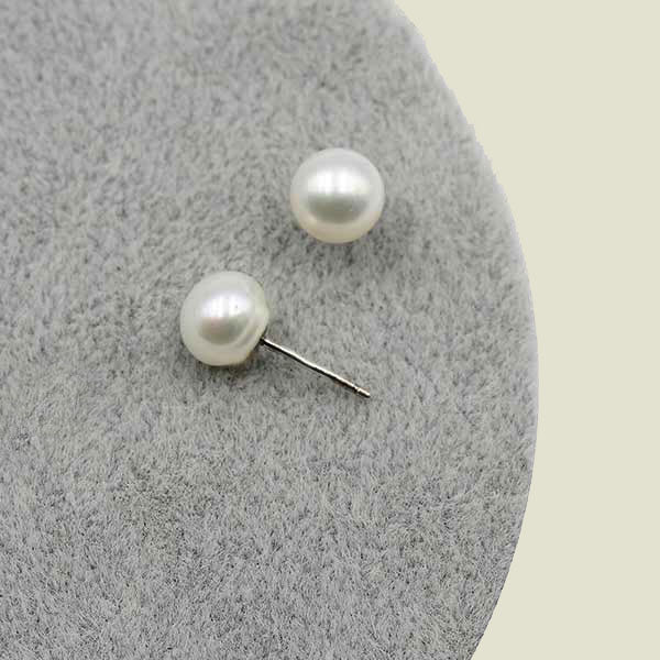 Simply Pearls Earrings