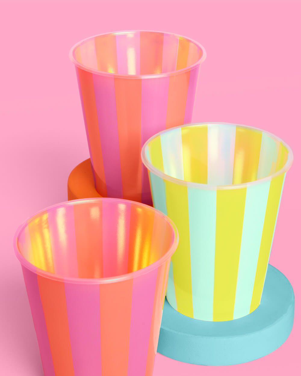 Pool Party Cups - 16 plastic cups