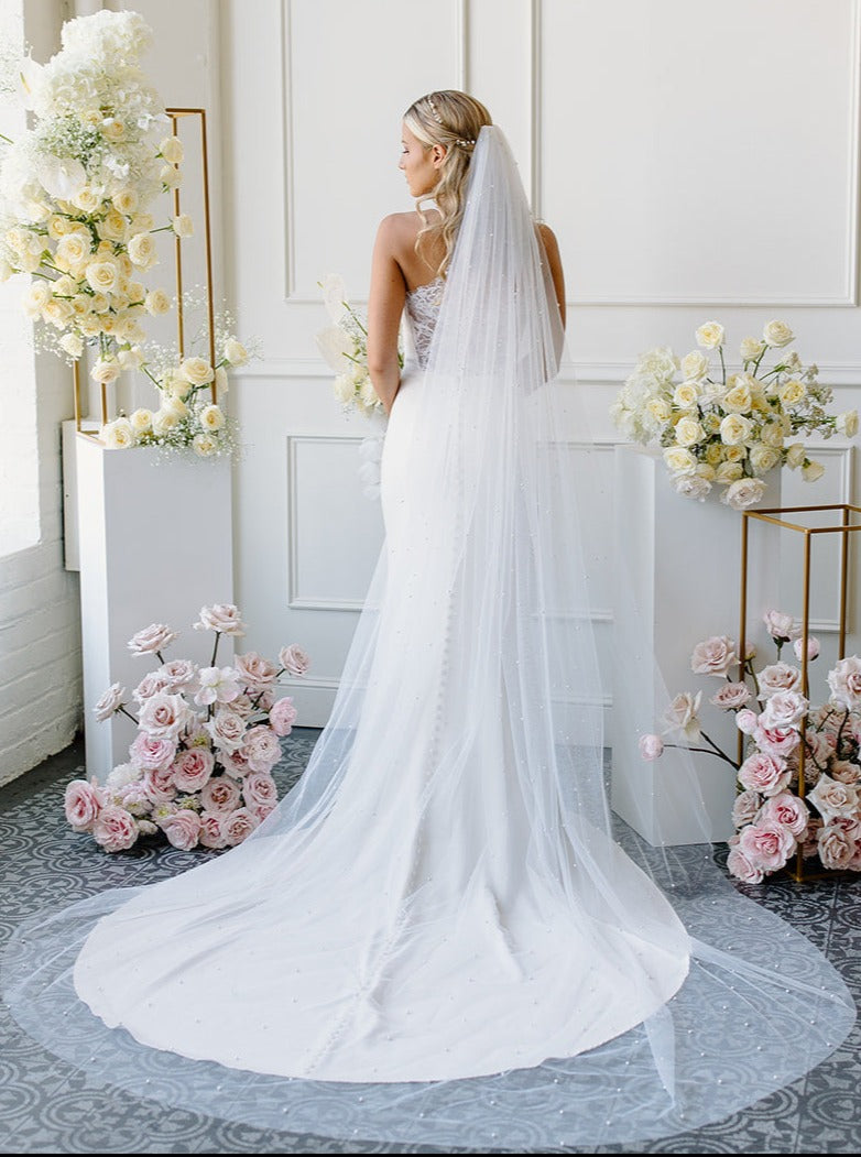 Extra Wide Pearl Veil