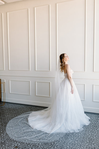 Airy Tulle Veil