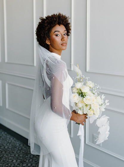 Minimal Pearl Veil