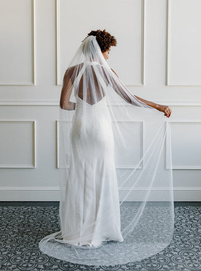 Minimal Pearl Veil