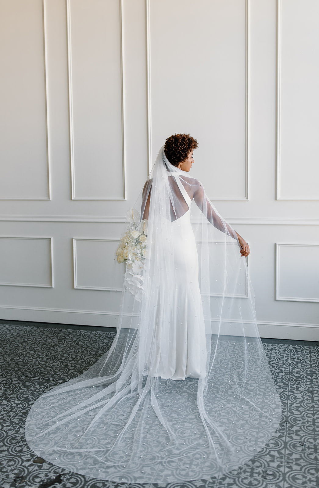 Extra Wide Pearl Veil