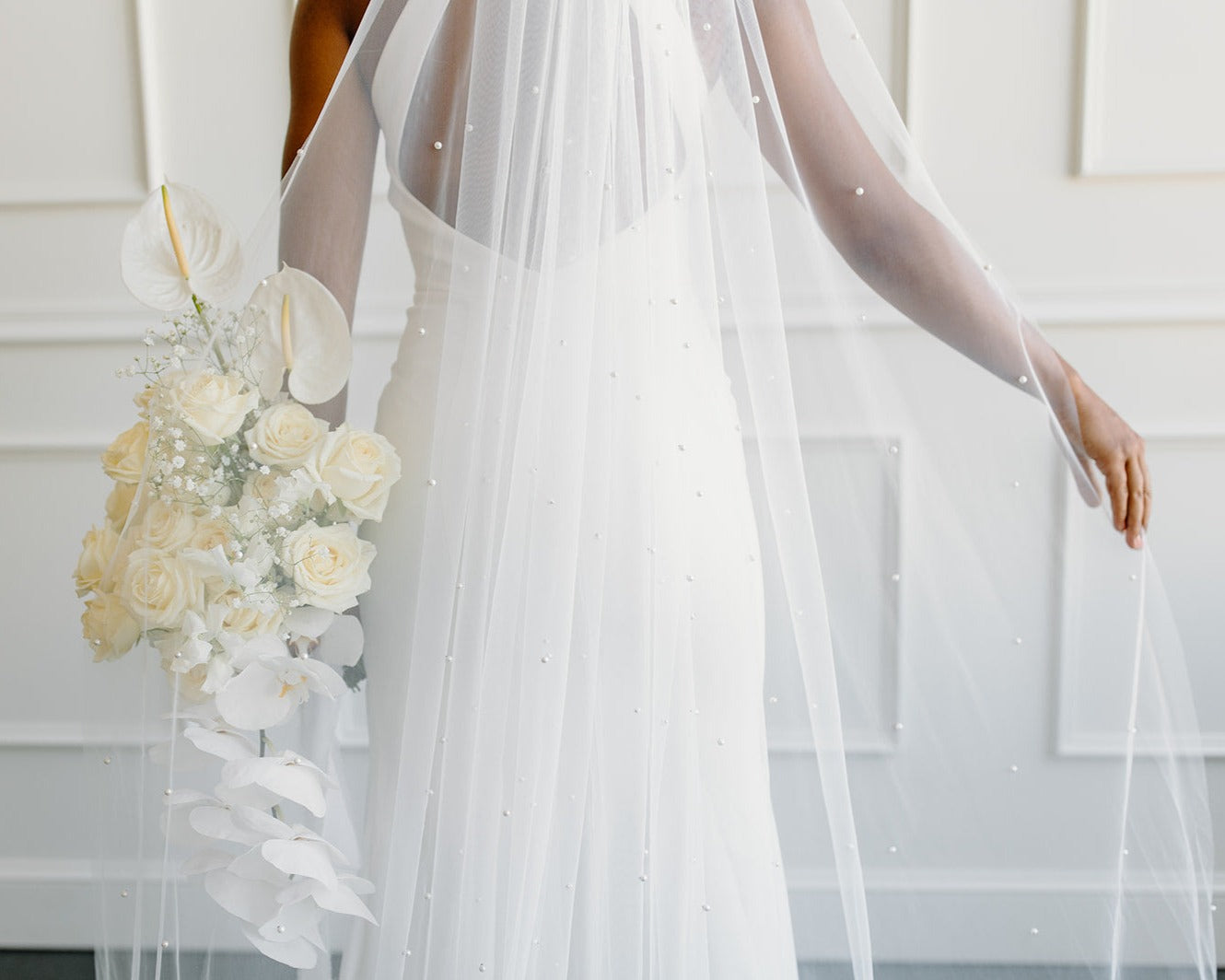 Minimal Pearl Veil