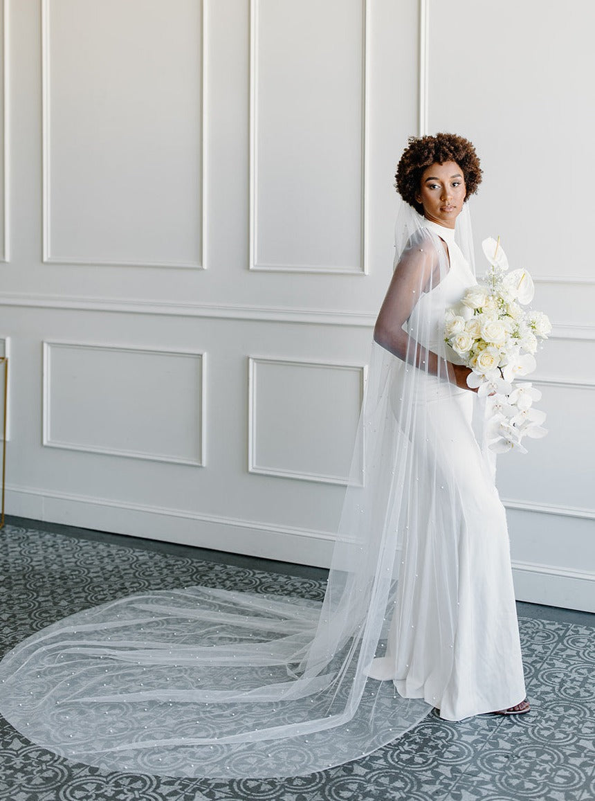 Minimal Pearl Veil