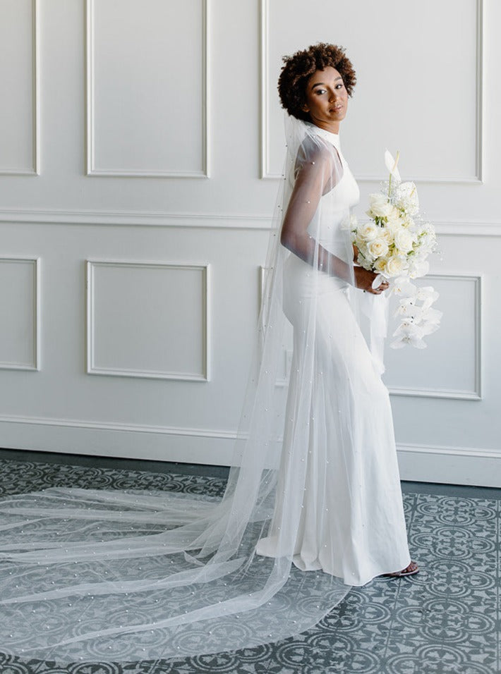 Minimal Pearl Veil