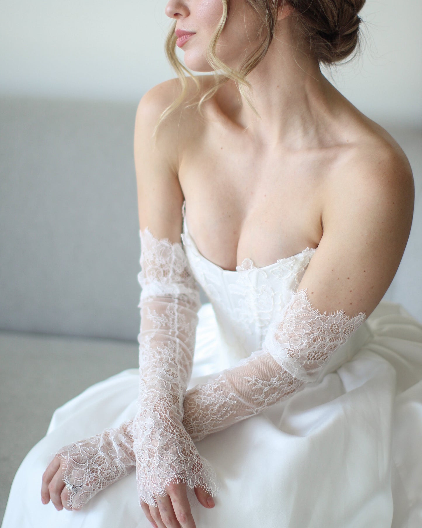 Delicate Vintage Lace Sleeves