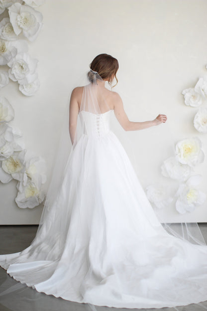 Long Blusher Airy Tulle Drop Veil