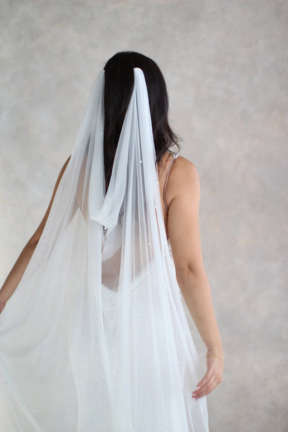 Pearl Draped Veil