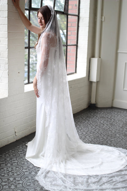 Full Lace Mantilla Veil