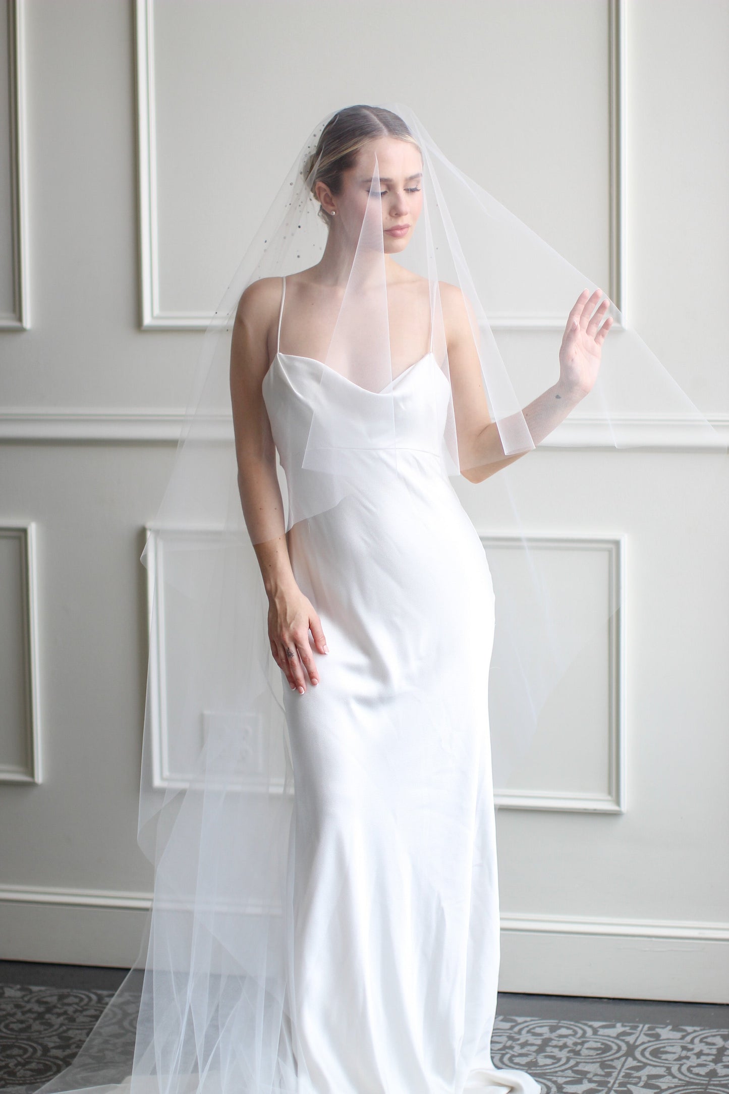 Waterfall Pearl or Rhinestoned Drop Veil