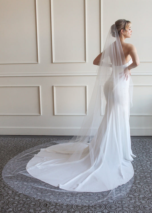 Pearl Edged Drop Veil