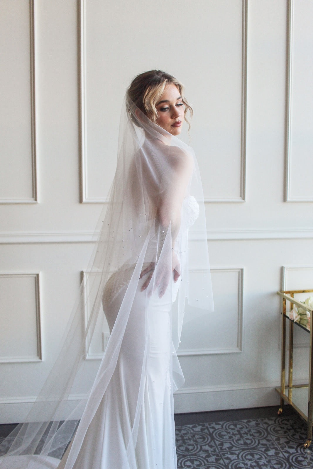 Pearl Edged Drop Veil