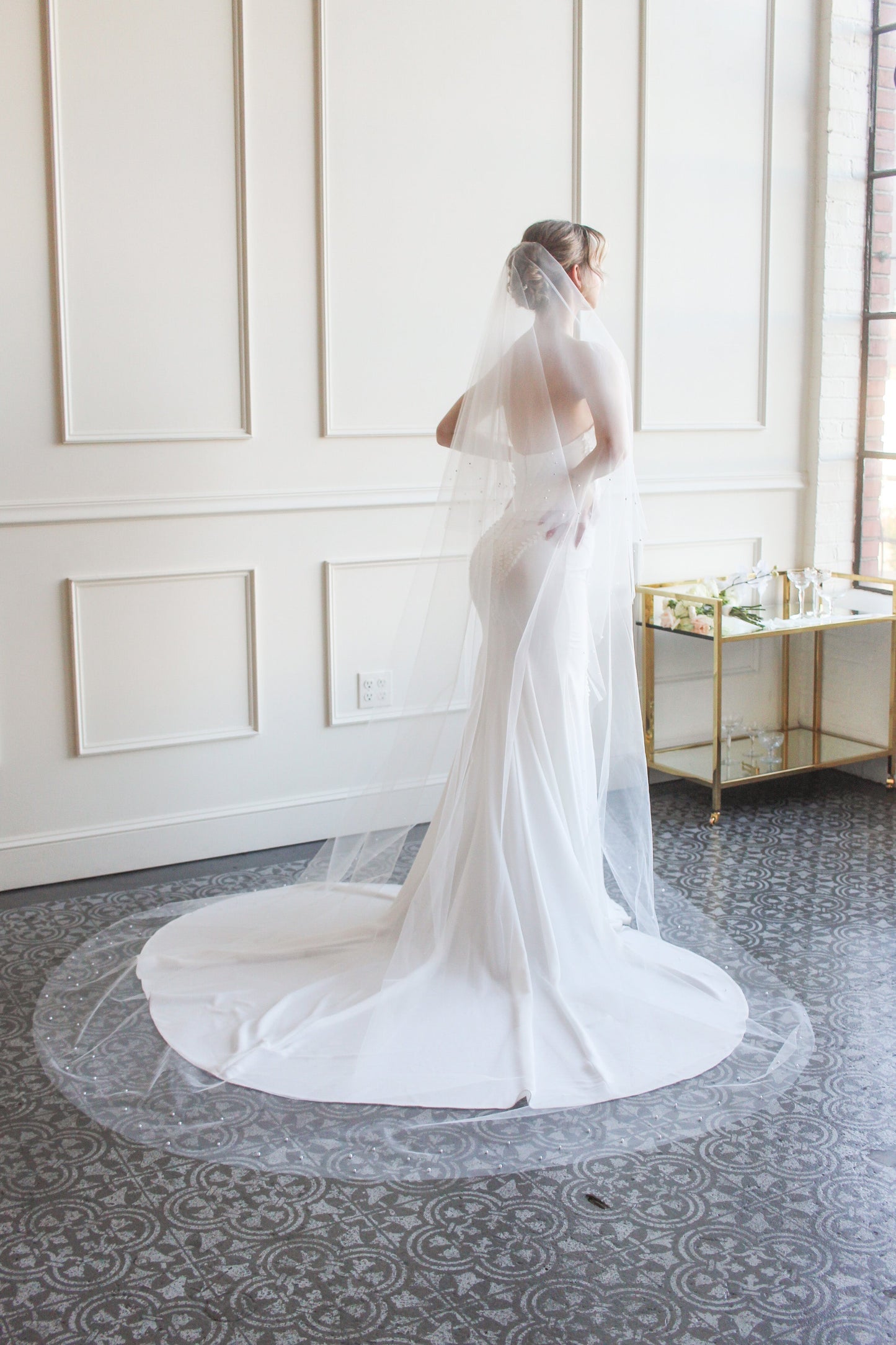 Pearl Edged Drop Veil