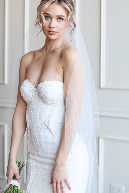 Pearl Edged Drop Veil