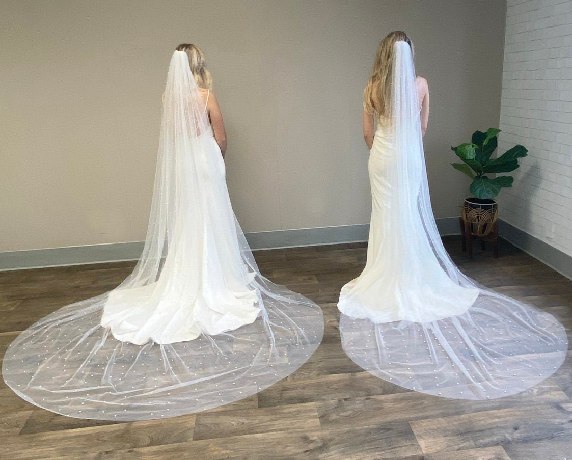 Dramatic Pearl Veil