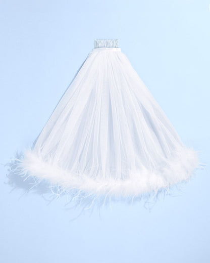 The Feather Veil - premium tulle w. feathered trim