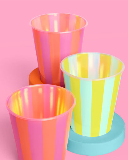 Pool Party Cups - 16 plastic cups