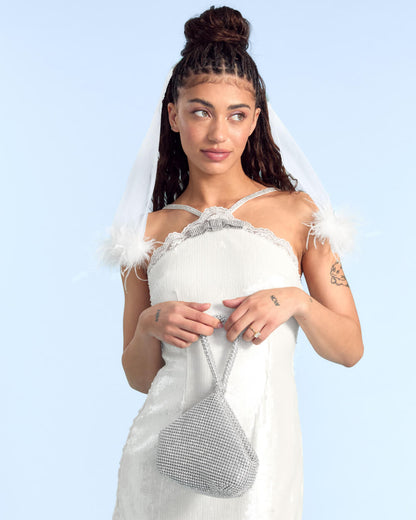 The Feather Veil - premium tulle w. feathered trim