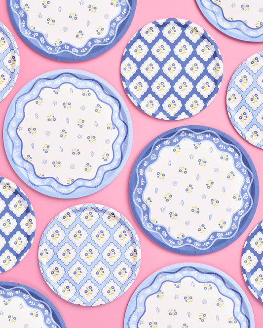 Coastal Plates - 32 paper plates, 2 sizes